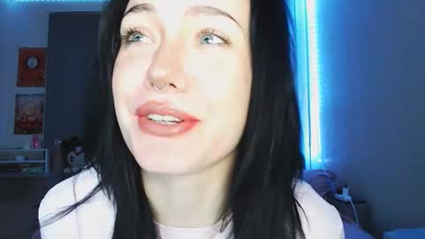 Yami online show from 11/12/25, 12:44