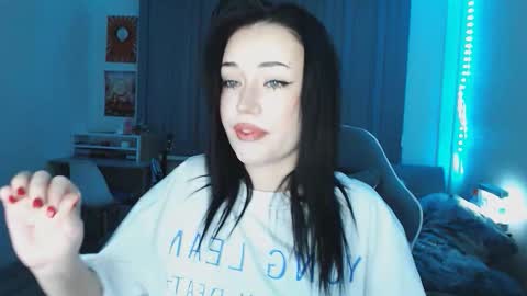 Yami online show from 11/26/25, 09:05