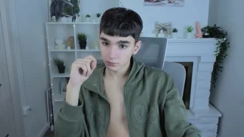 yamitwink online show from 11/30/25, 08:24