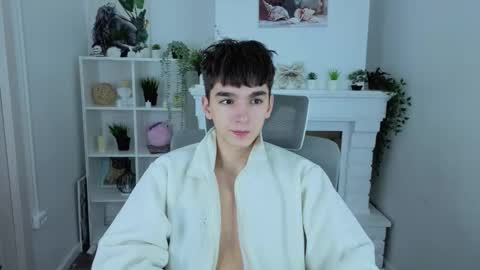 yamitwink online show from 12/14/25, 08:57