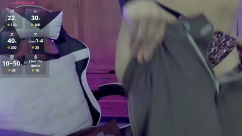 Snapshot of yan_nyan chatting on 12/15/24, 04:51 yan_nyan online show from 12/15/24, 04:51