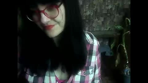 Snapshot of yanafiesta chatting on 03/25/26, 12:44 yanafiesta online show from 03/25/26, 12:44