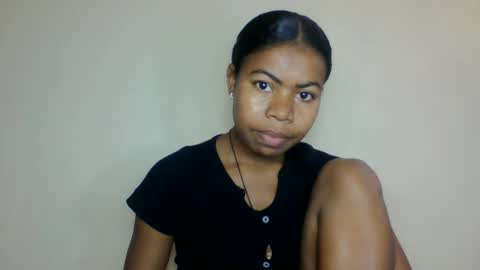 yannick_01 online show from 06/08/26, 12:05