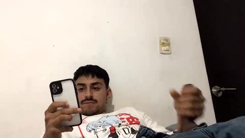 Snapshot of yanose117 chatting on 09/28/25, 01:33 Jony online show from 09/28/25, 01:33