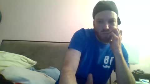 Snapshot of yansans677481768 chatting on 11/11/25, 11:43 yansans677481768 online show from 11/11/25, 11:43