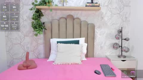 Snapshot of yaraamada chatting on 11/11/25, 08:09 Yara online show from 11/11/25, 08:09