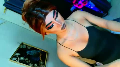 miss yasii online show from 10/16/25, 03:46