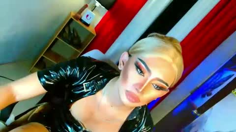 miss yasii online show from 11/28/25, 06:10
