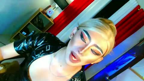 miss yasii online show from 11/30/25, 04:00