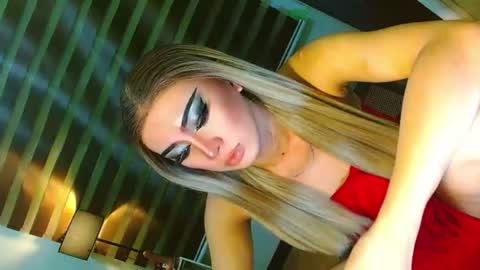 miss yasii online show from 06/12/26, 08:19