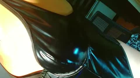 miss yasii online show from 06/16/26, 01:47