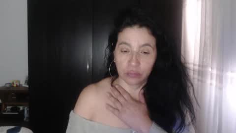 yasmin_love85 online show from 12/11/24, 03:05