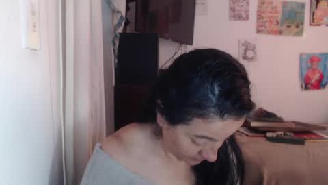 yasmin_love85 online show from 09/12/25, 04:07