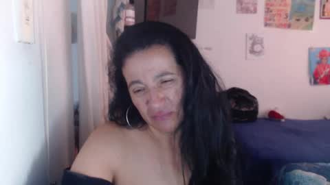 yasmin_love85 online show from 04/06/26, 01:45