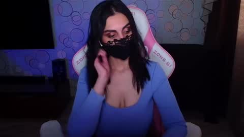 Snapshot of yasmina___ chatting on 02/14/26, 09:28 yasmina online show from 02/14/26, 09:28