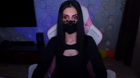 Snapshot of yasmina___ chatting on 04/01/26, 06:03 yasmina online show from 04/01/26, 06:03