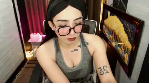 Snapshot of yassiered chatting on 02/20/26, 02:52 yassiered online show from 02/20/26, 02:52