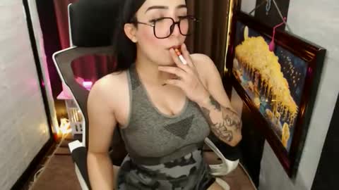 Snapshot of yassiered chatting on 03/02/26, 05:08 yassiered online show from 03/02/26, 05:08