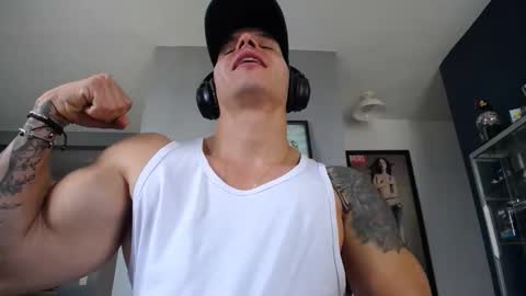 yahto online show from 10/30/25, 06:30