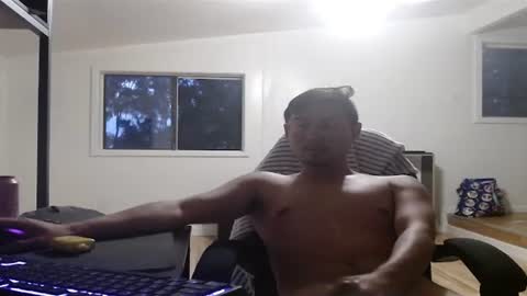 Snapshot of yawnimhorny chatting on 12/27/24, 04:04 yawnimhorny online show from 12/27/24, 04:04