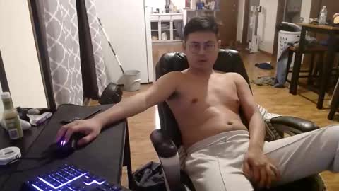 Snapshot of yawnimhorny chatting on 04/13/26, 05:57 yawnimhorny online show from 04/13/26, 05:57
