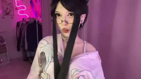 HolyLega online show from 05/12/26, 03:53
