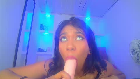 YAYA online show from 01/09/25, 03:44