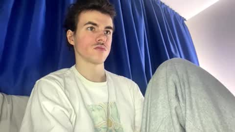 Snapshot of yayay333 chatting on 01/12/26, 07:08 yayay333 online show from 01/12/26, 07:08