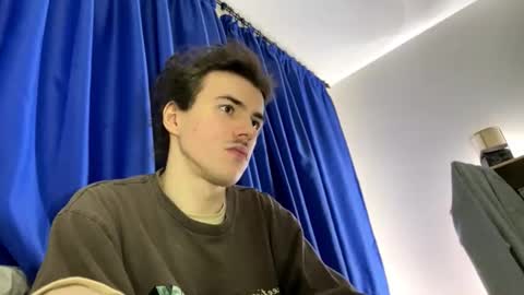 Snapshot of yayay333 chatting on 03/15/26, 02:39 yayay333 online show from 03/15/26, 02:39