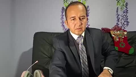 Hazzan online show from 11/24/25, 03:45