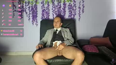 Snapshot of yazfore chatting on 02/11/26, 03:17 Hazzan online show from 02/11/26, 03:17