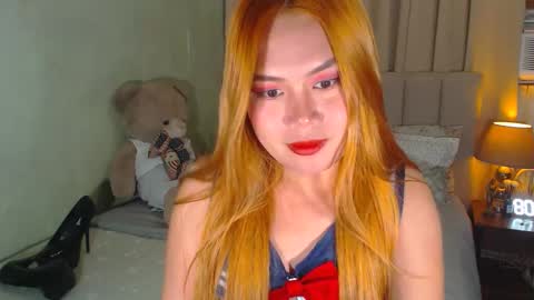 Snapshot of yazmin_shines chatting on 01/06/25, 10:13 Yazzi online show from 01/06/25, 10:13