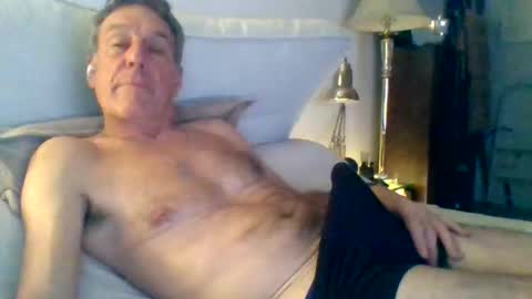yeah_baby6988 online show from 04/10/26, 05:12