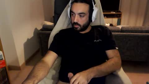 Snapshot of yeeaahoo chatting on 11/11/25, 08:53 yeeaahoo online show from 11/11/25, 08:53