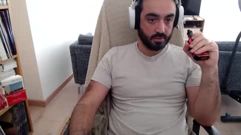 Snapshot of yeeaahoo chatting on 11/25/25, 08:14 yeeaahoo online show from 11/25/25, 08:14