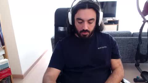 Snapshot of yeeaahoo chatting on 12/01/25, 11:59 yeeaahoo online show from 12/01/25, 11:59