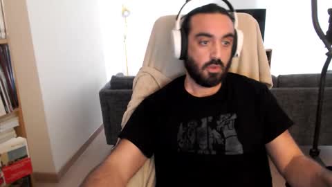 Snapshot of yeeaahoo chatting on 12/04/25, 02:59 yeeaahoo online show from 12/04/25, 02:59