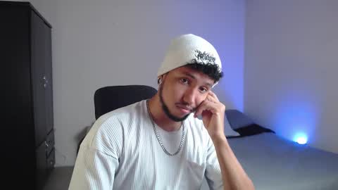 yeff online show from 10/10/25, 12:42