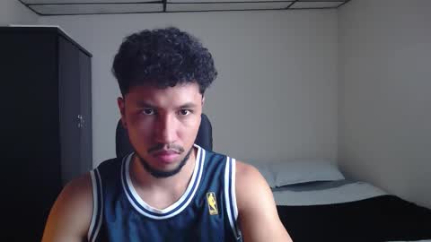 yeff online show from 11/01/25, 01:40