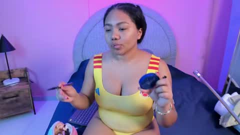 yeika_foxy online show from 06/23/26, 11:41