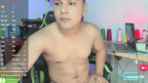 Snapshot of yeiko_44 chatting on 02/10/25, 02:08 Yeiko online show from 02/10/25, 02:08