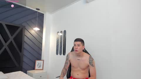 YEIKO ROMERO online show from 01/30/25, 08:21