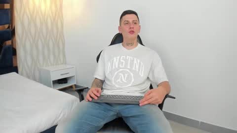 YEIKO ROMERO online show from 02/18/25, 05:42