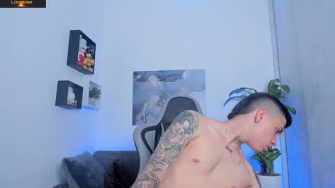 YEIKO ROMERO online show from 09/21/25, 04:47