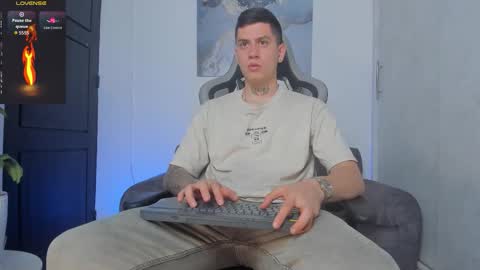 YEIKO ROMERO online show from 10/08/25, 02:25