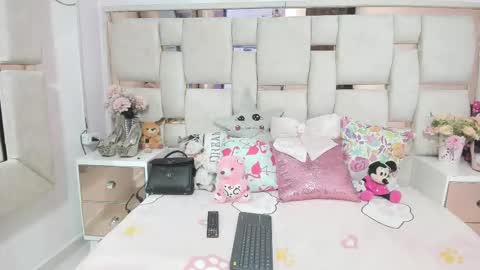 Yeins online show from 11/28/25, 11:02