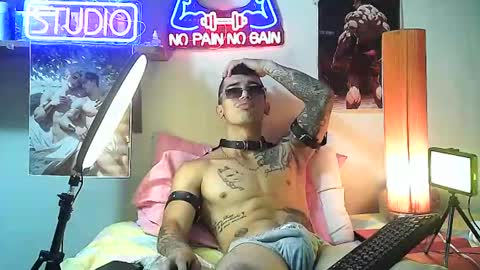 yeisoncastellanos1999 online show from 09/23/25, 05:49