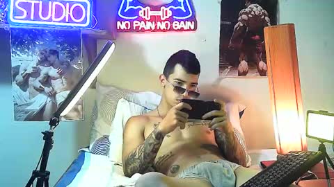 yeisoncastellanos1999 online show from 10/05/25, 01:26