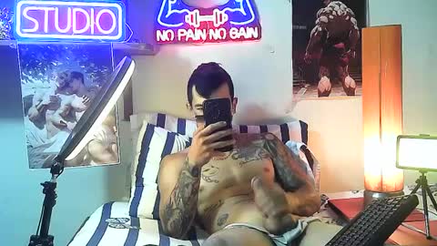 yeisoncastellanos1999 online show from 10/08/25, 02:09