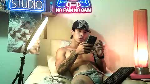 yeisoncastellanos1999 online show from 11/29/25, 11:19